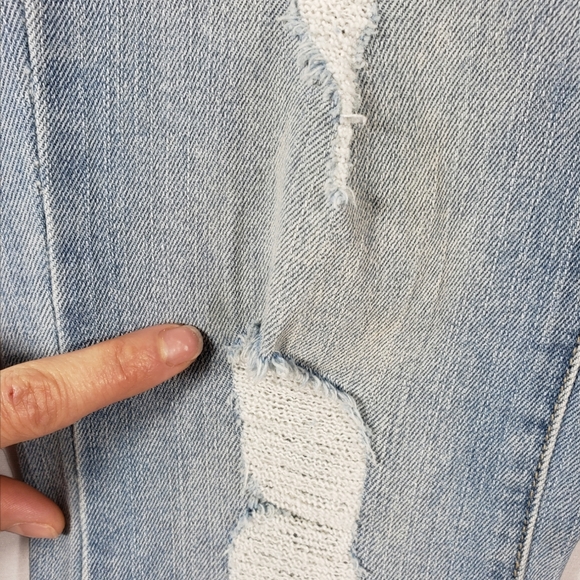 JUST USA Light Blue Distressed Flared Leg High Rise Jeans Size 3 Junior. - Picture 6 of 15